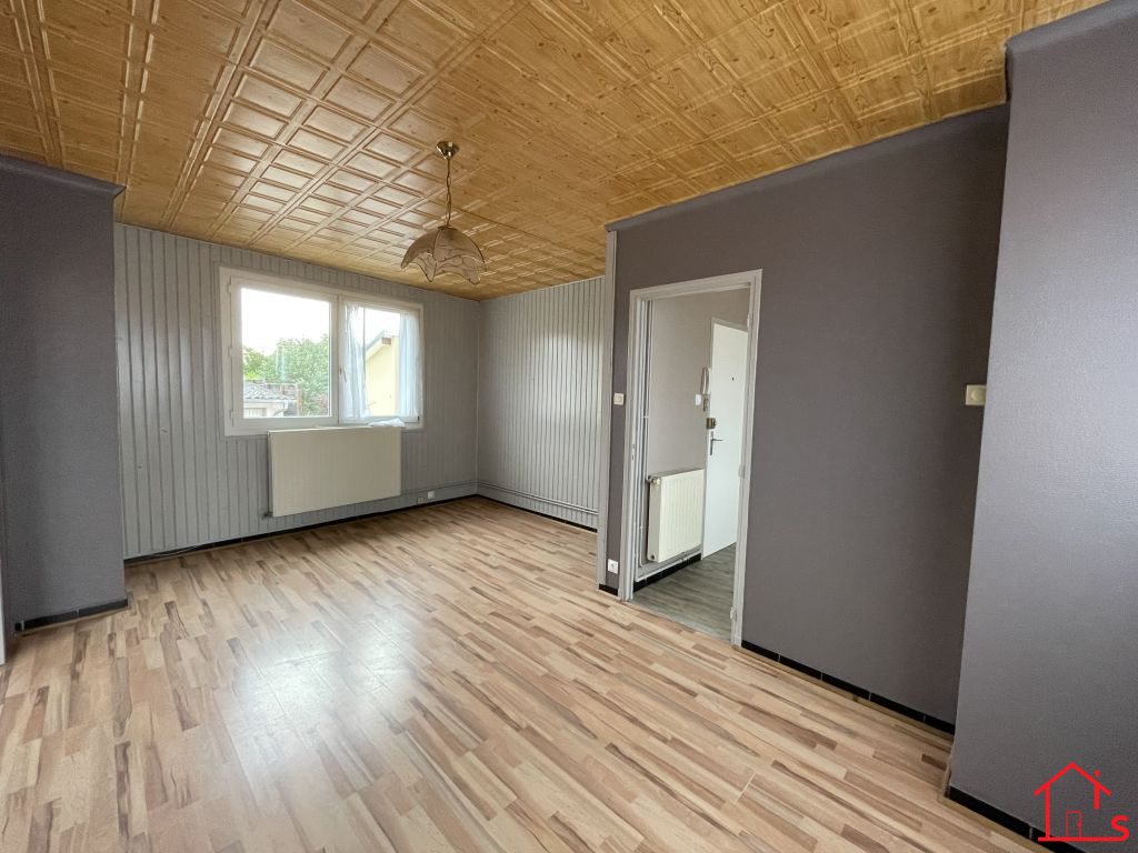 Appartement F2 1er étage à DIEULOUARD