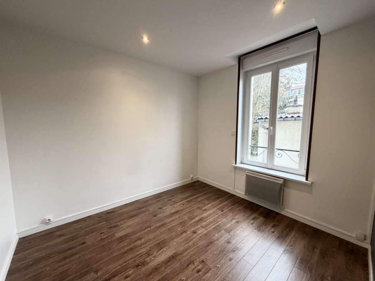 Appartement F2 - NANCY*