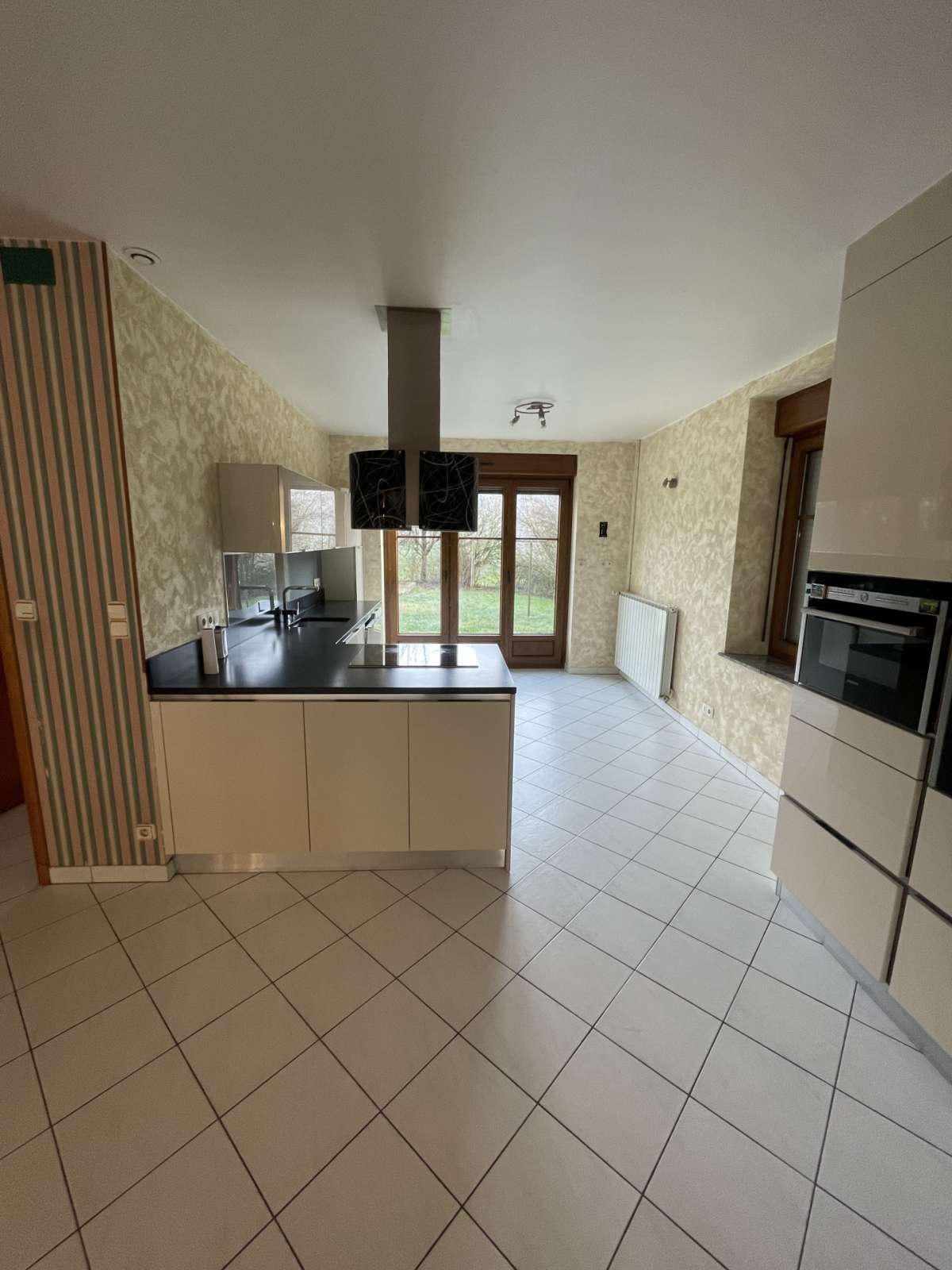 Maison F7 - LIMEY-REMENAUVILLE *