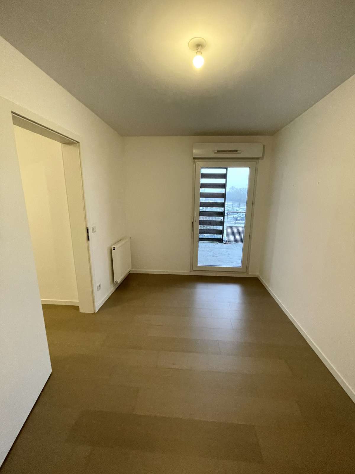 Appartement F5 - LANEUVEVILLE *