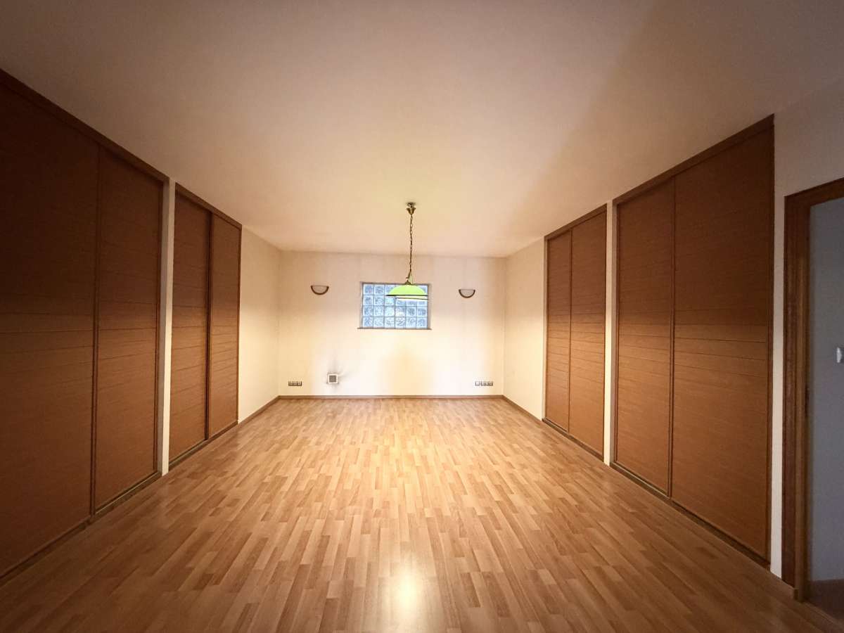 Maison F7 - LIMEY-REMENAUVILLE *