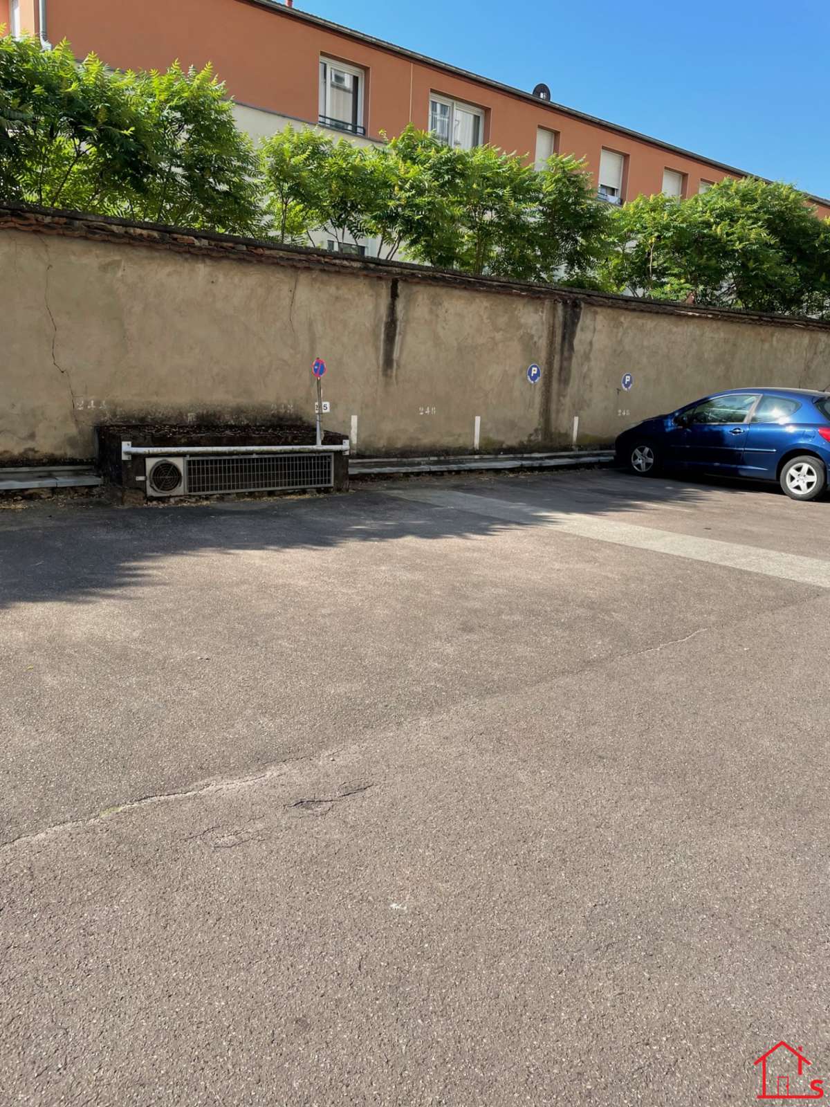 Studio quartier Saurupt avec place de parking NANCY