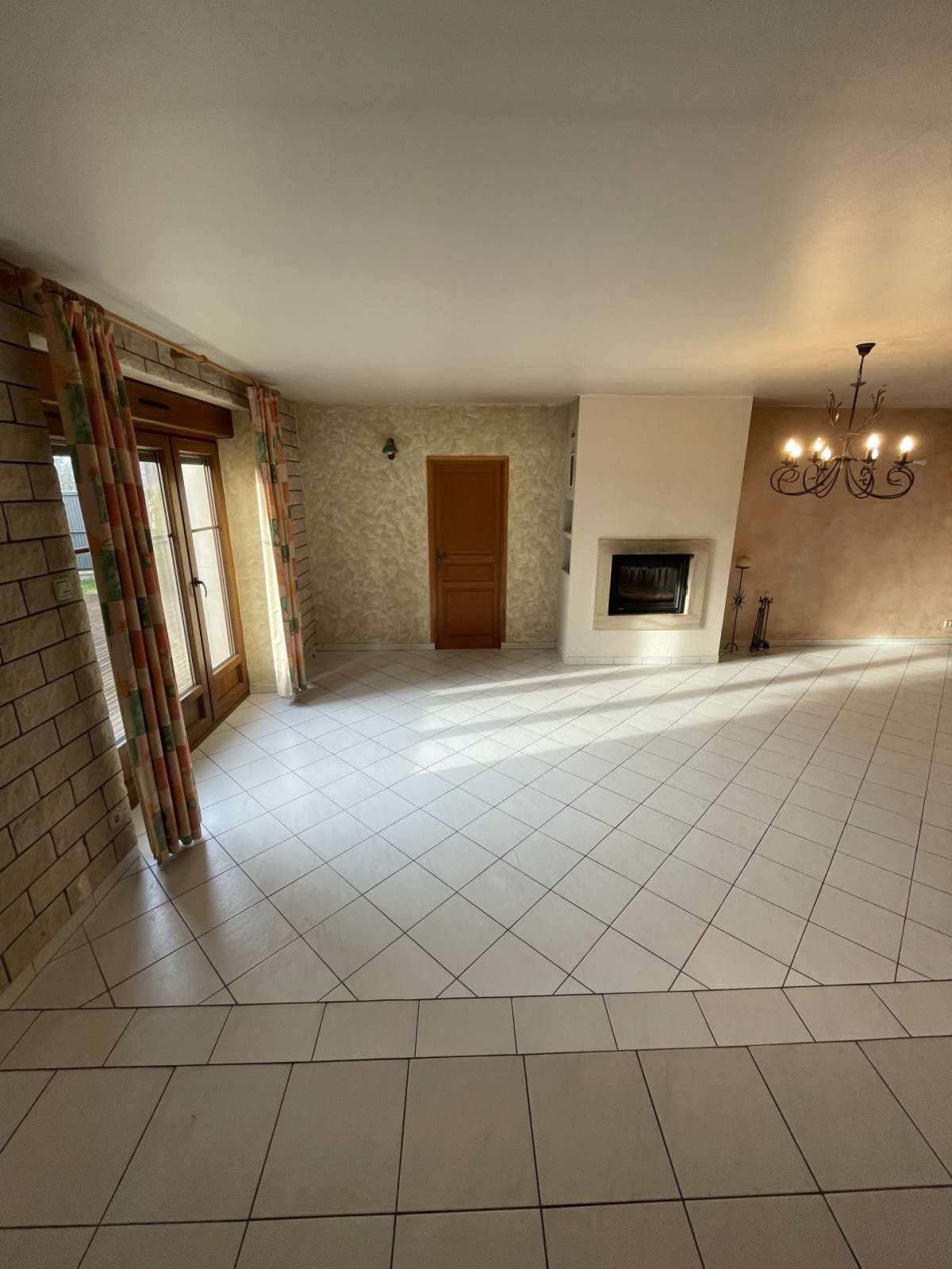 Maison F7 - LIMEY-REMENAUVILLE *