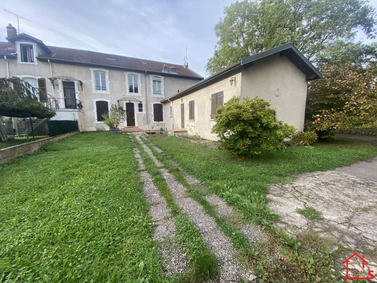 Maison/Appartement à Dieulouard 125 m2 avec jardin et garages