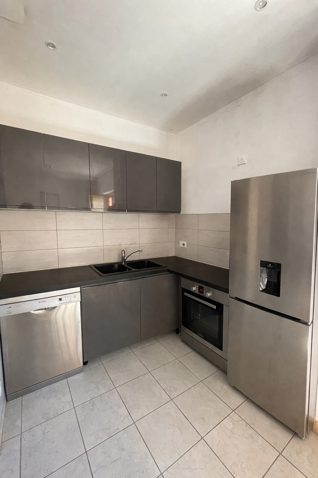 Appartement F4 - BELLEVILLE*