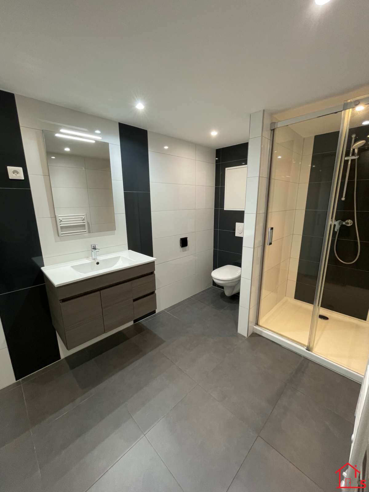 Maison F5 - MARBACHE*