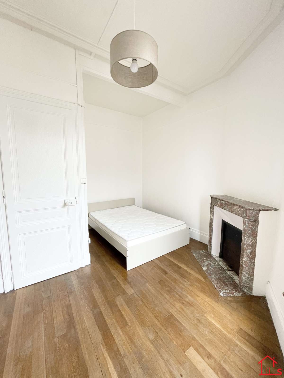 Appartement F2 meublé à NANCY*