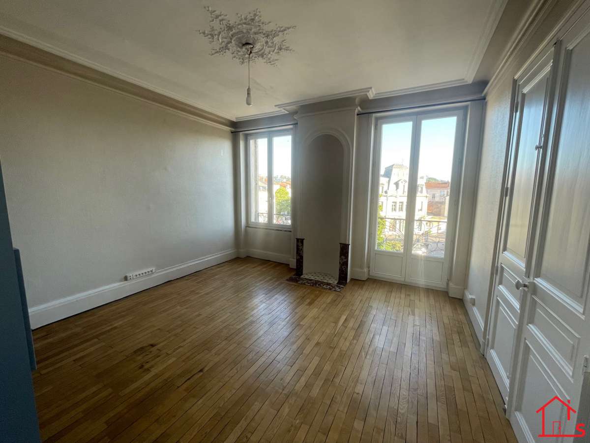 Appartement F3 - NANCY *