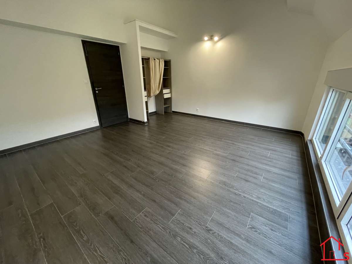 Maison F5 - MARBACHE*