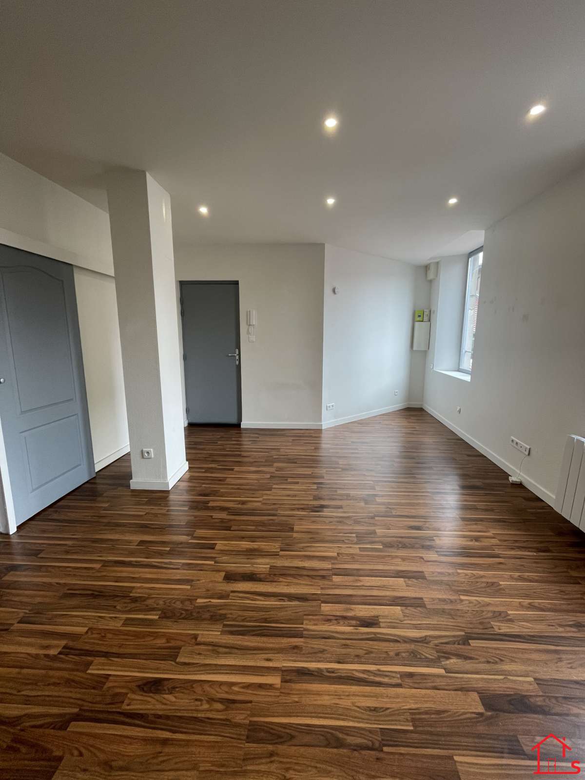 Appartement F1 Bis au deuxième étage à PONT-À-MOUSSON *