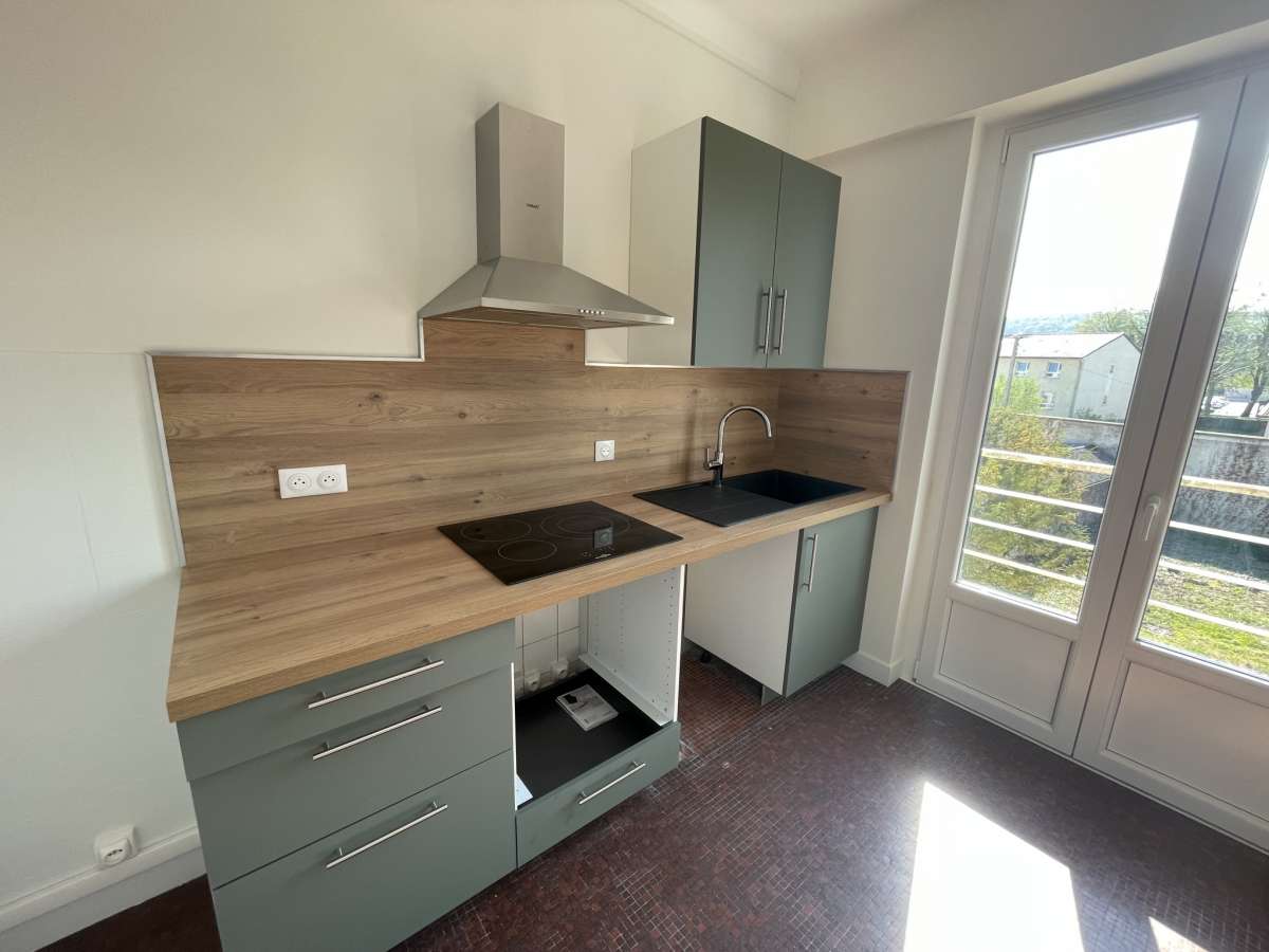 Appartement F4 - PONT A MOUSSON*