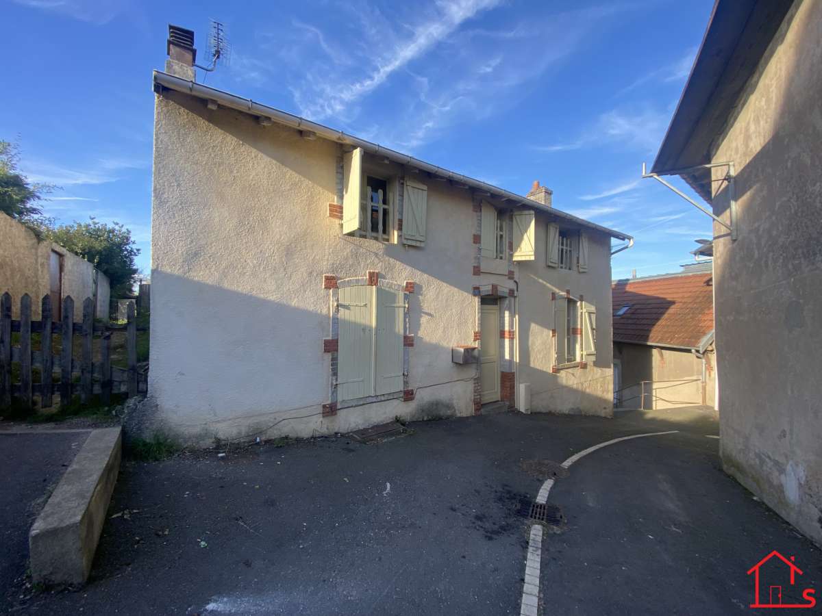 Maison individuelle de 102 m2 avec jardin et cave - Centre de Dieulouard