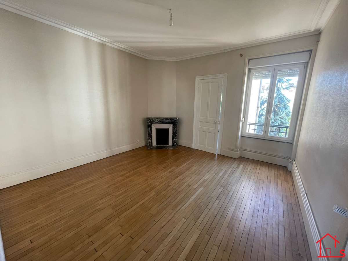 Appartement F3 - NANCY *