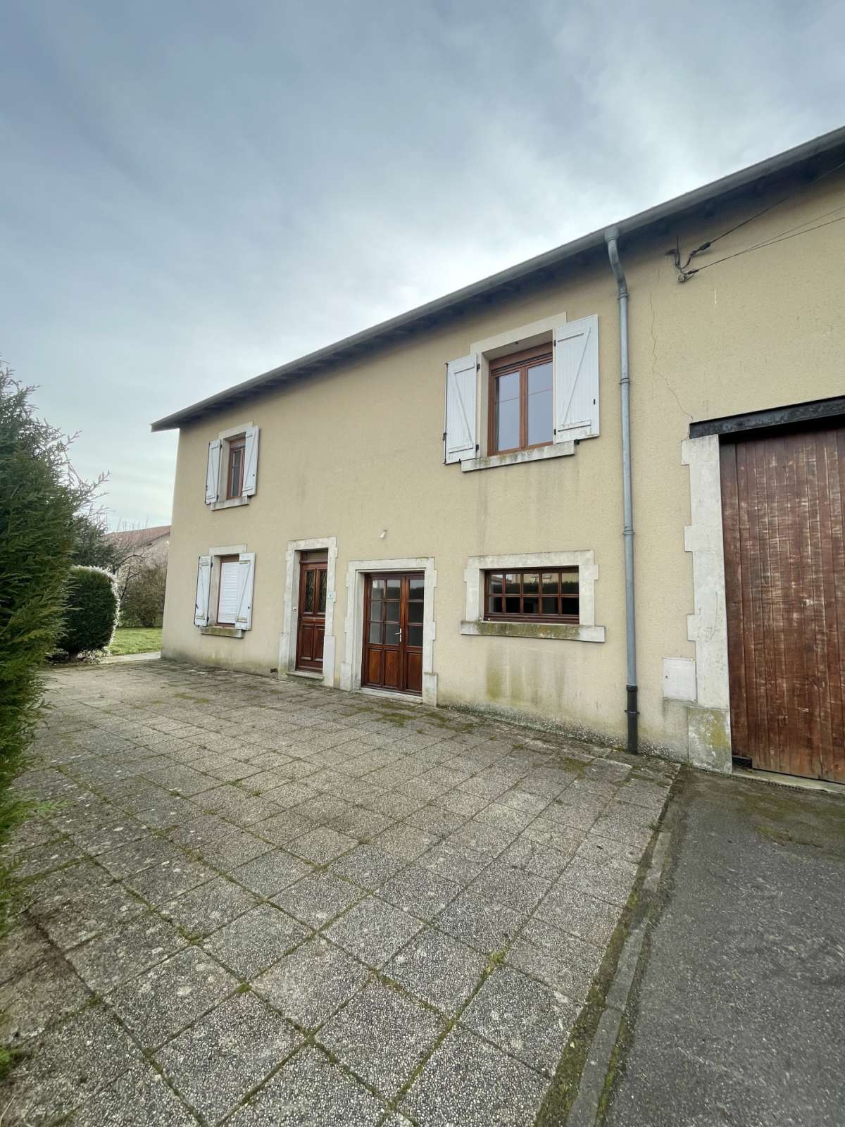 Maison F7 - LIMEY-REMENAUVILLE *