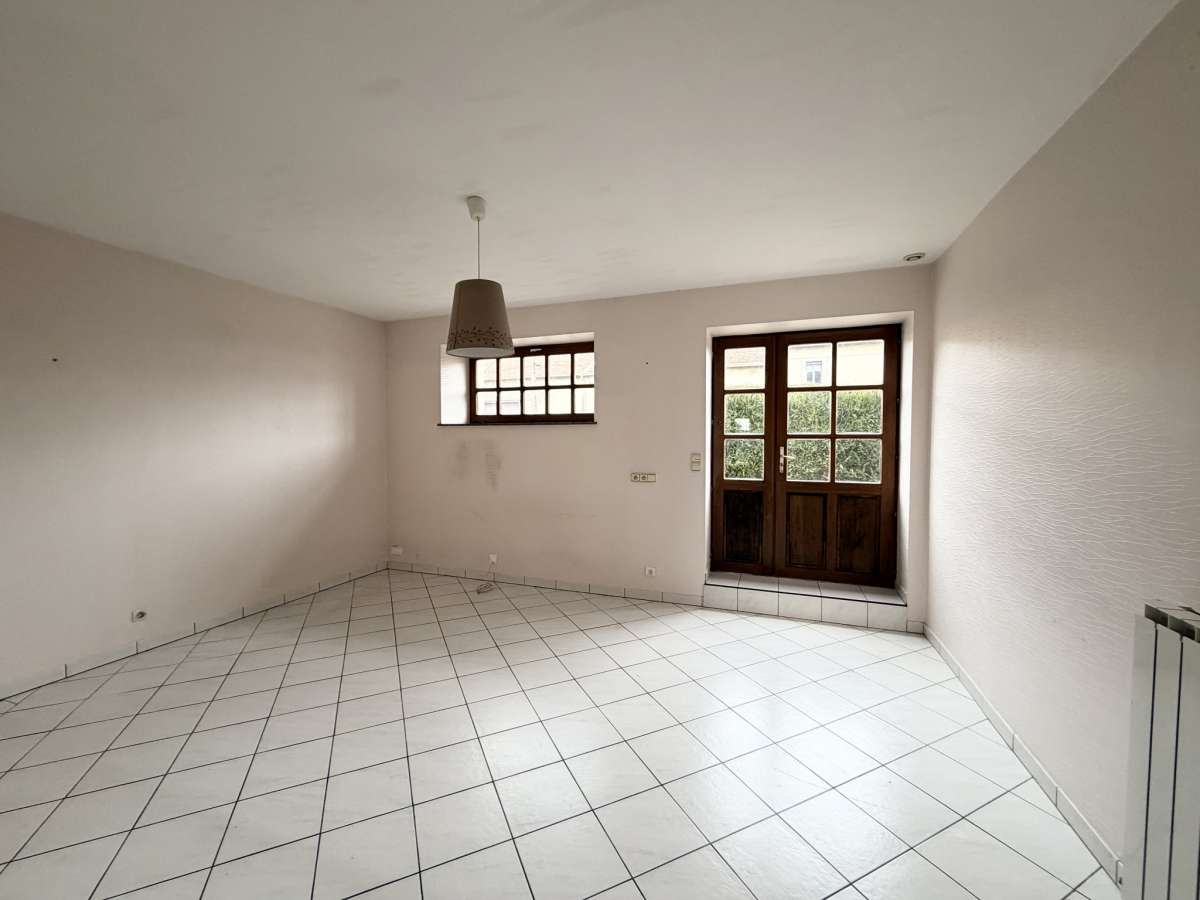 Maison F7 - LIMEY-REMENAUVILLE *