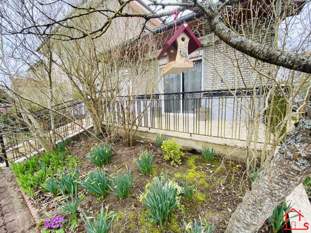 Maison 104 m2 à Dieulouard, Quartier Calme