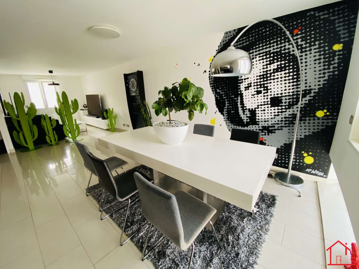 Beau duplex rénové à neuf à Saizerais