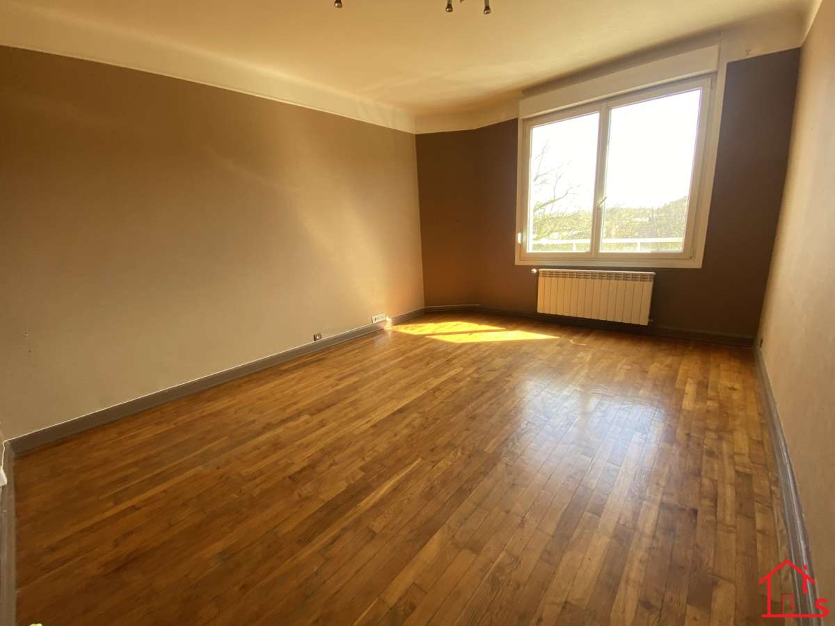 Appartement 3 pièces à Pompey, centre-ville, vue Moselle