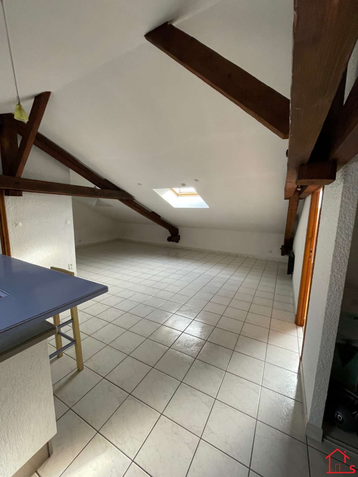 Appartement F3 sous combles PONT-A-MOUSSON *