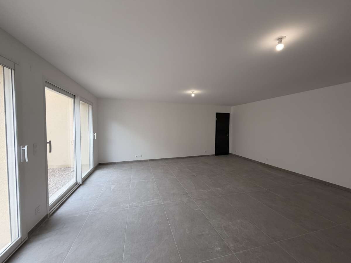 Maison F5 - AUTREVILLE SUR MOSELLE *