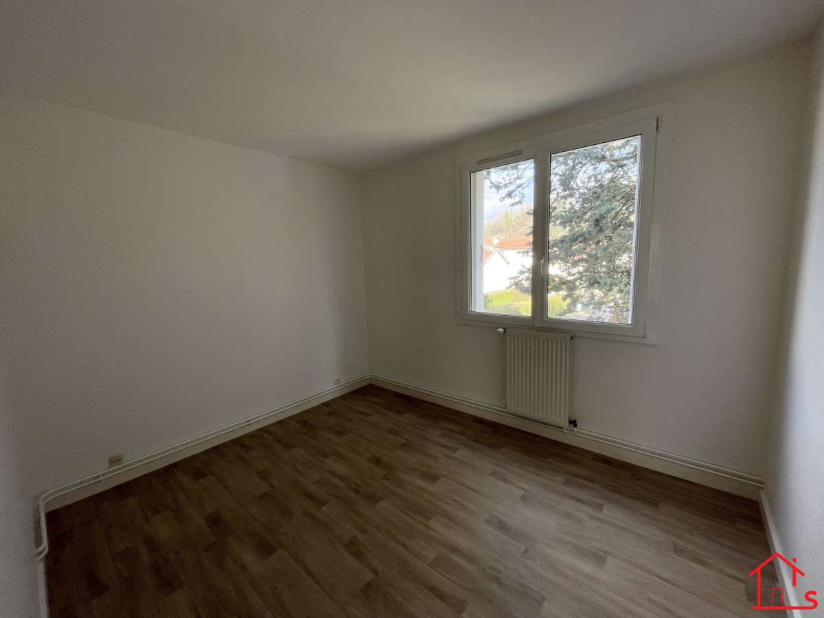 Appartement F3 avec jardin DIEULOUARD*
