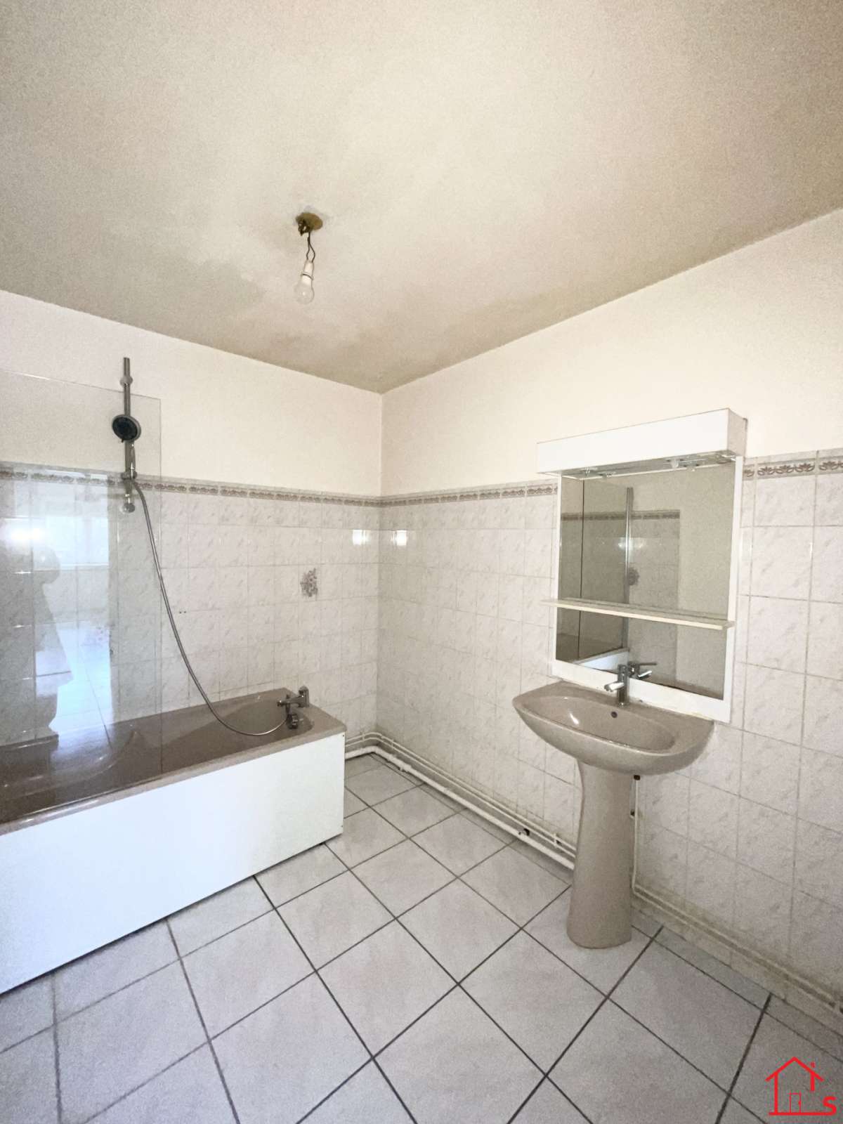 Appartement F2 Centre Blénod les Pont à Mousson