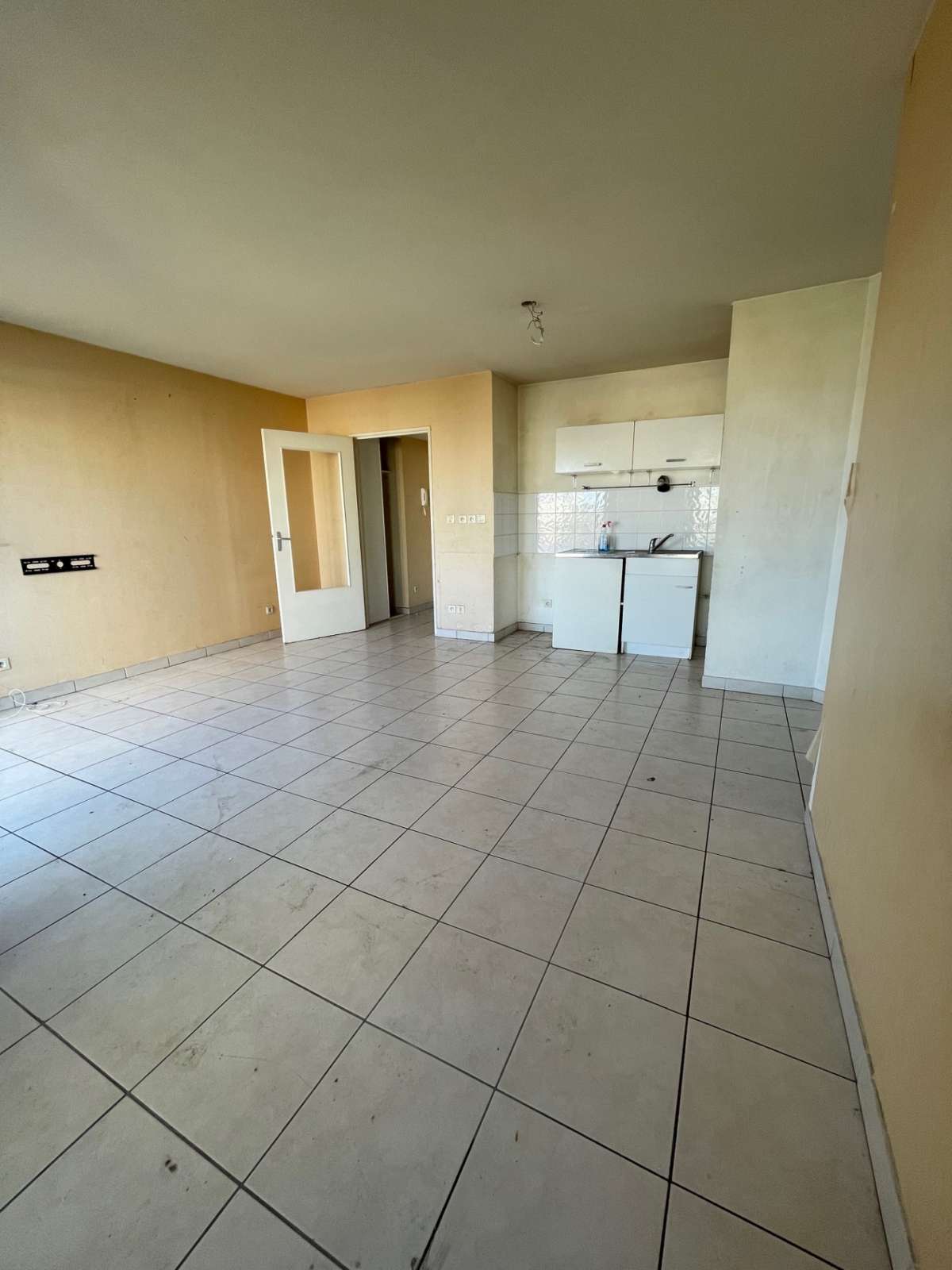 Appartement - LYON 8EME