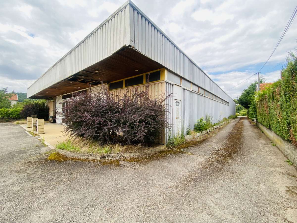 Local commercial 800 m2   Blénod-lès-Pont-à-Mousson (centre)