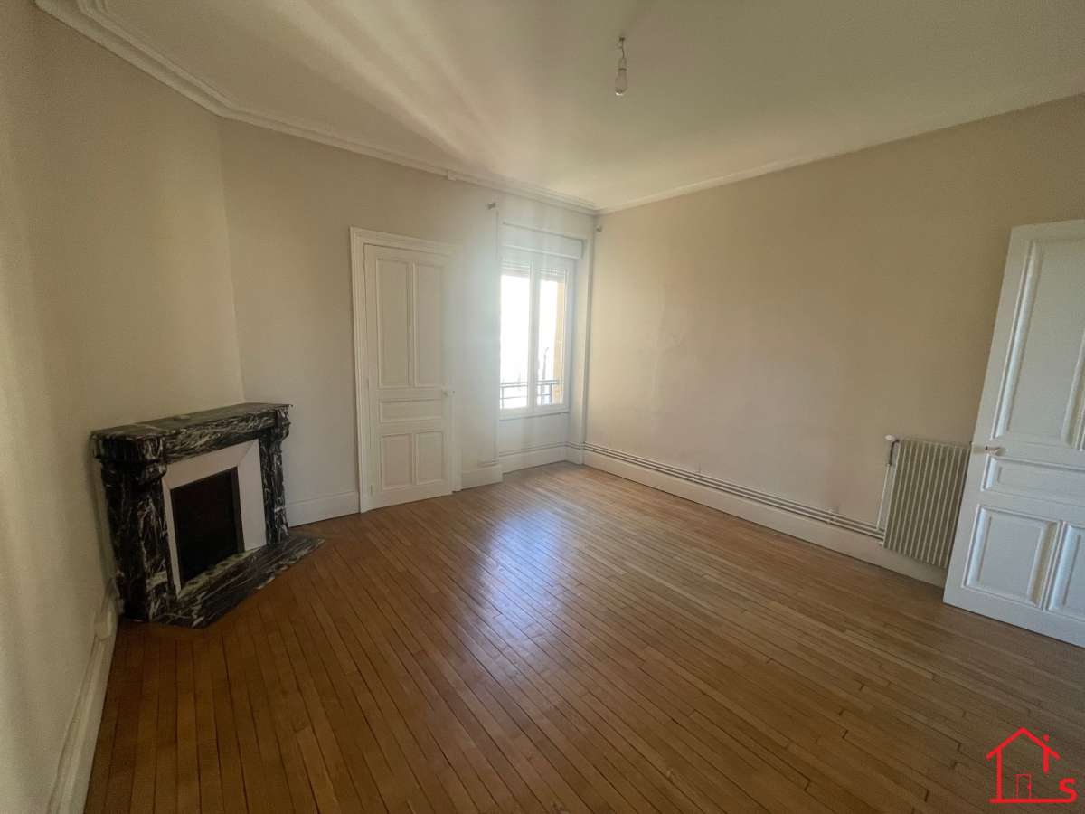 Appartement F3 - NANCY *