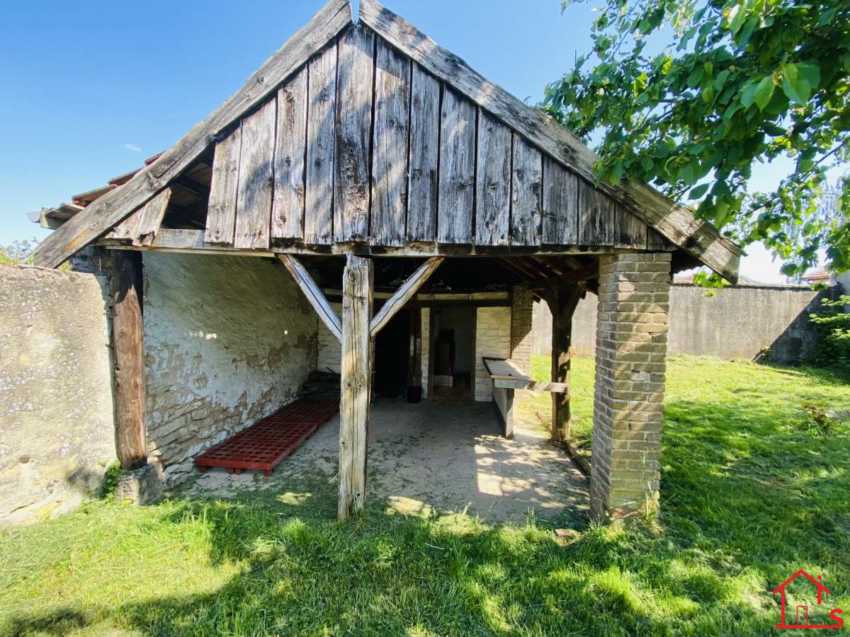 Maison pleine de charme entre Metz et Nancy   Belleville   +1000 m2 de terrain