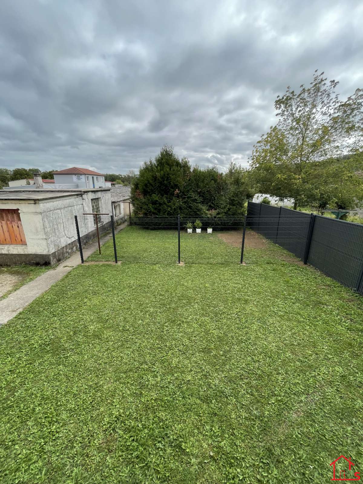 Maison de type F4 avec jardin *