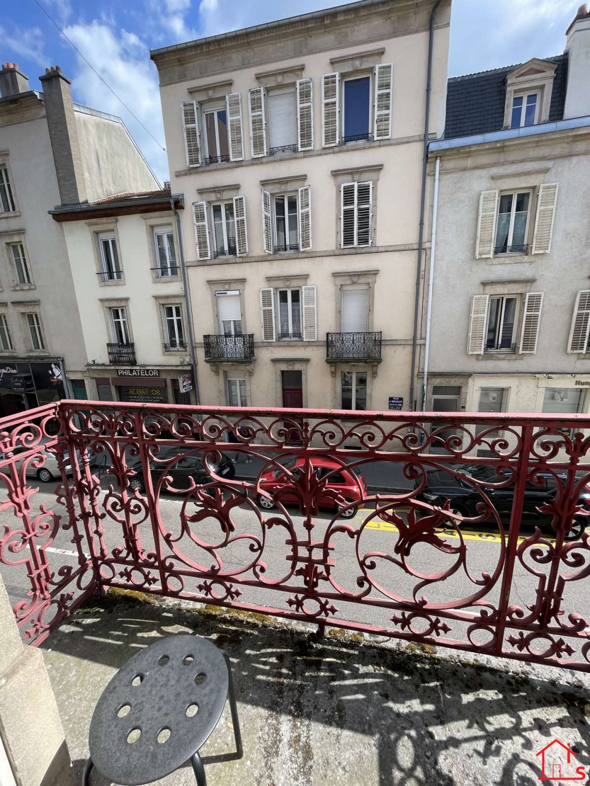À 5 minutes du centre ville, F2 bis rue Mon Désert NANCY*