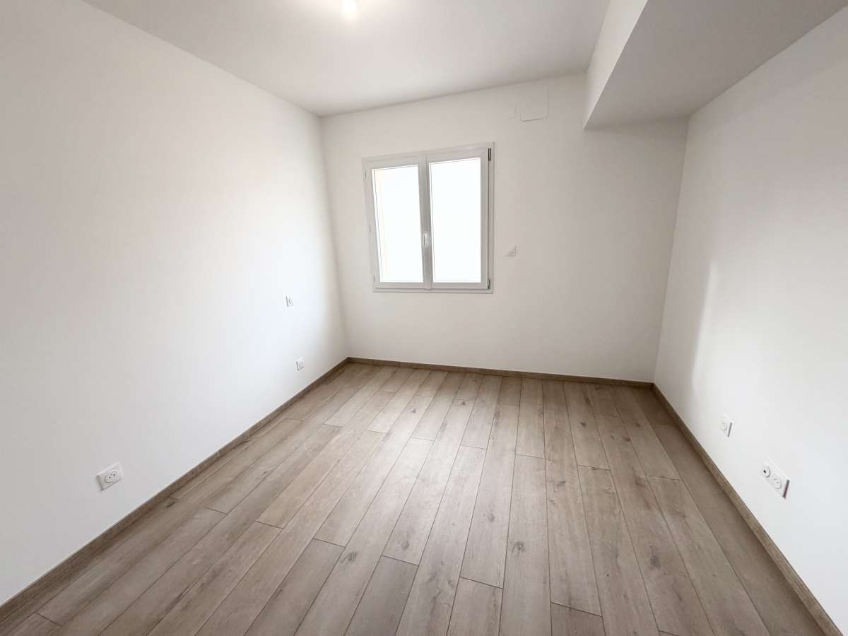 Maison F5 - AUTREVILLE SUR MOSELLE *