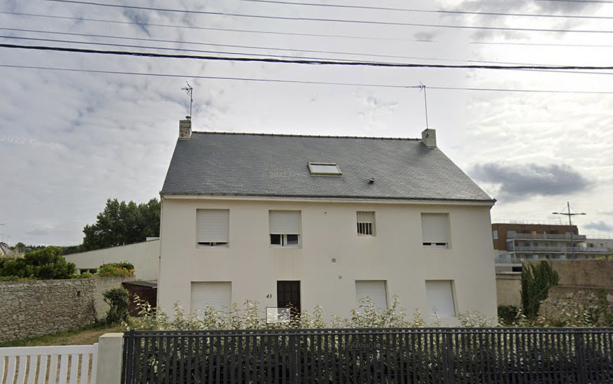Proche Port et Plage: Appartement en duplex à renover 140m2 loi Carrez