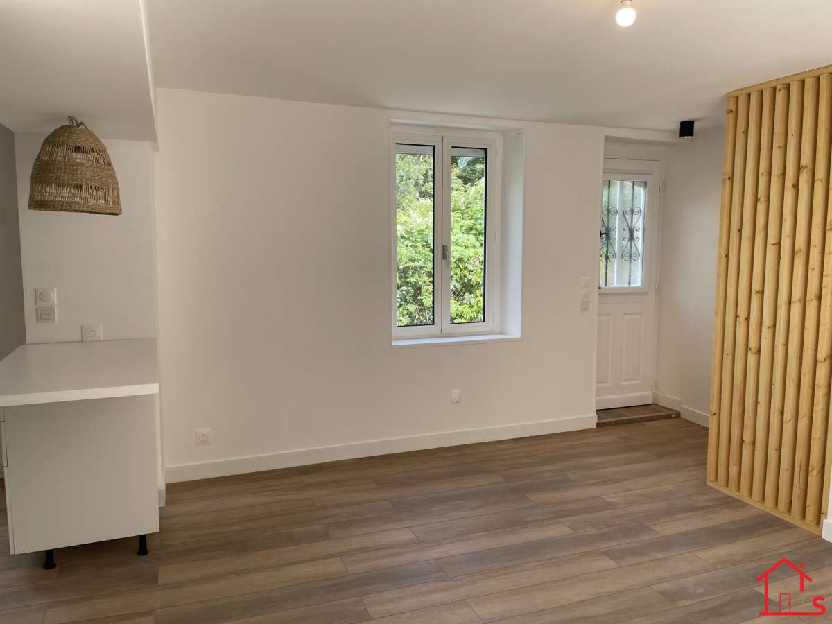 Maison rénovée avec charme, idéale pour un premier achat ou un investissement locatif