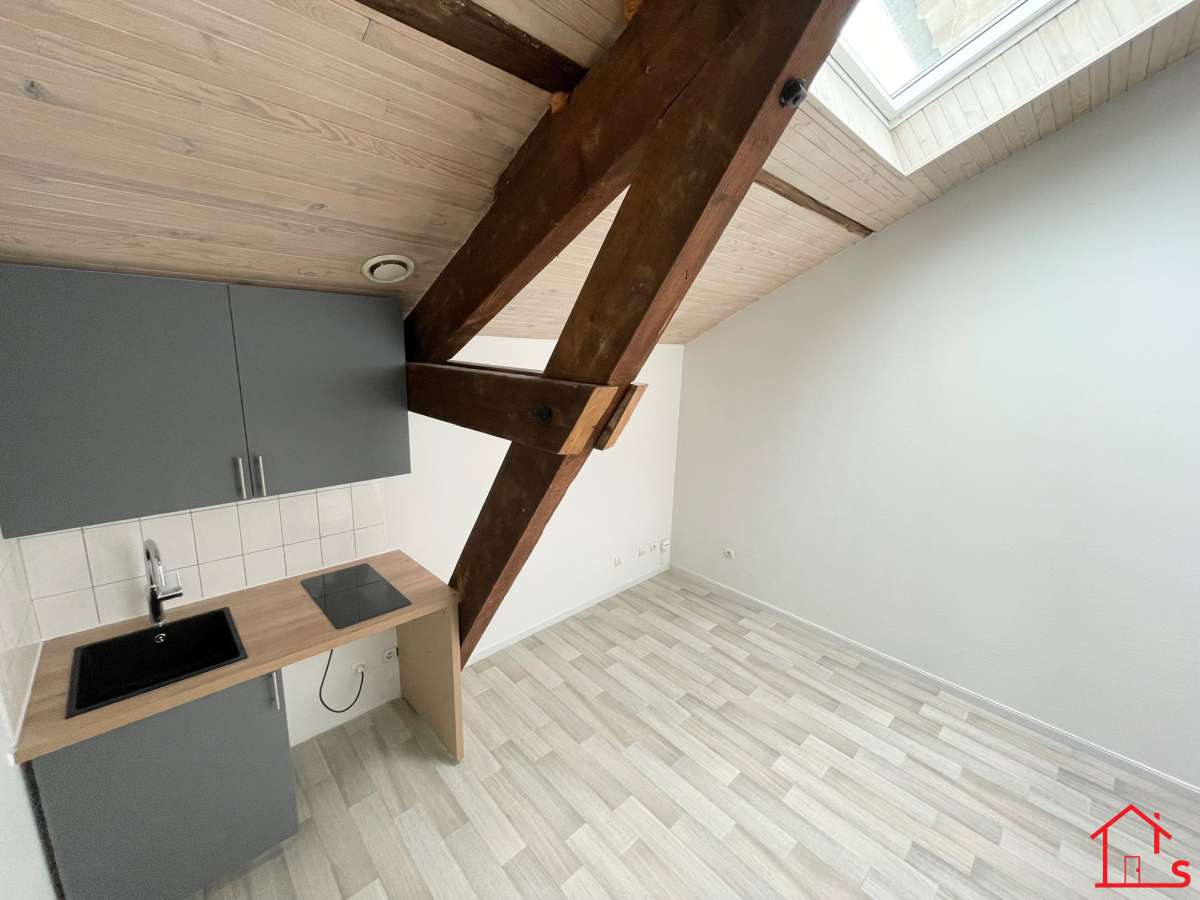 Appartement F1 - NANCY *