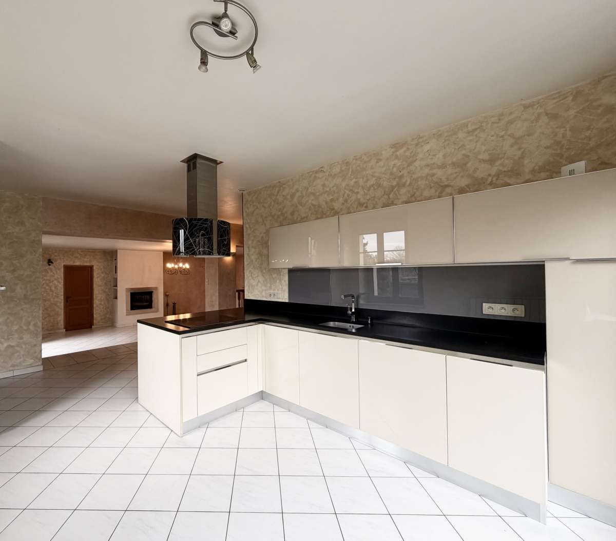 Maison F7 - LIMEY-REMENAUVILLE *