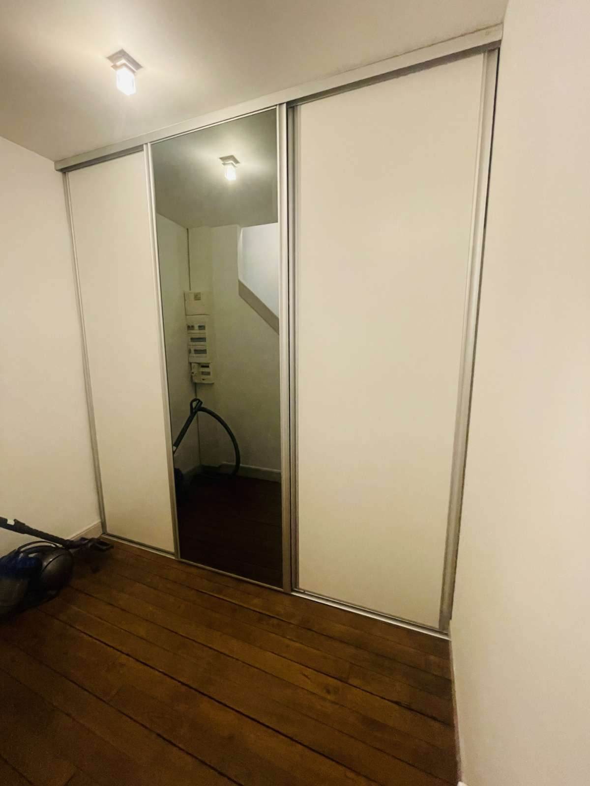 Appartement F2 meublé - CHAMPIGNEULLES*