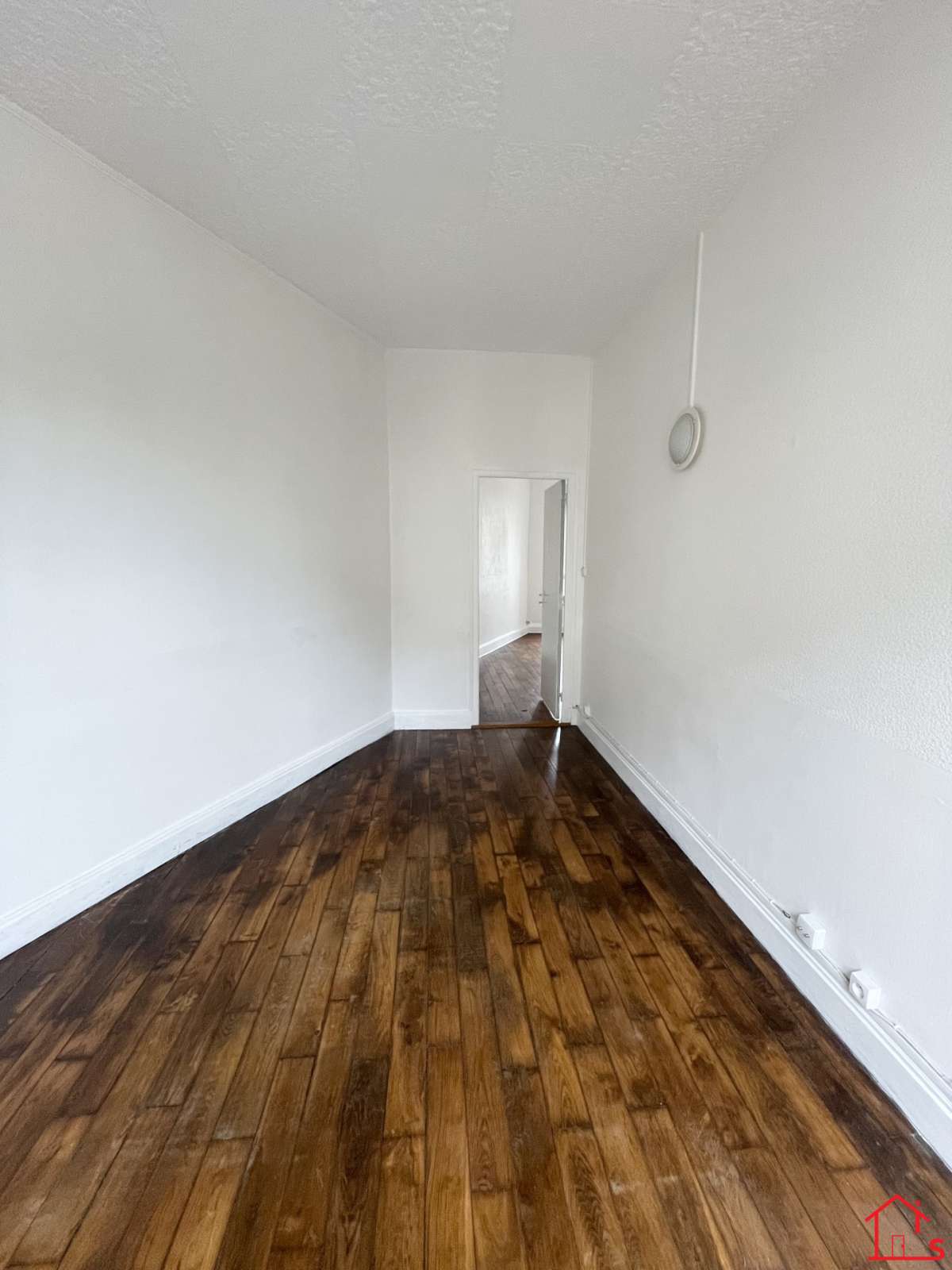 F2 Bis au Faubourg Trois Maisons à NANCY*