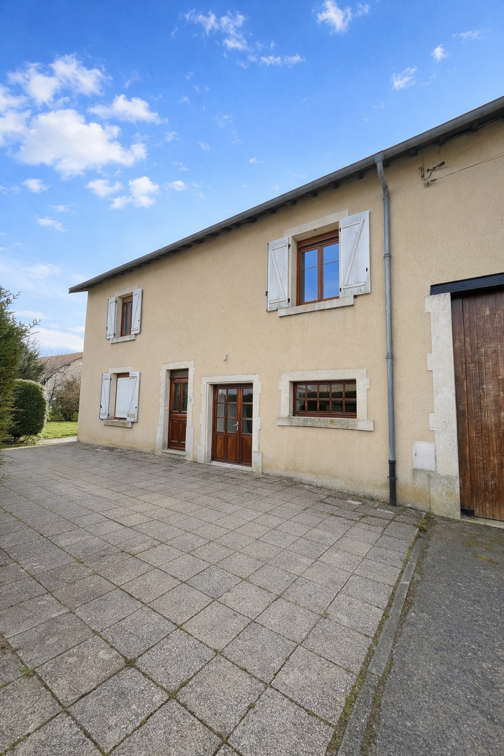 Maison F7 - LIMEY-REMENAUVILLE *