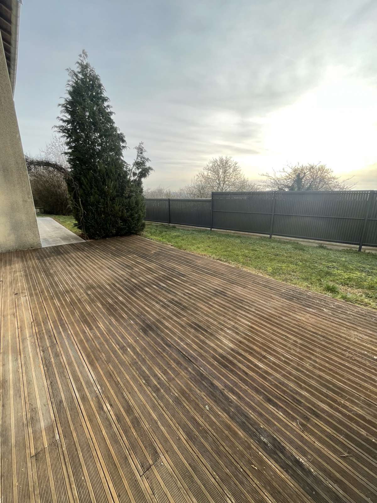 Maison F7 - LIMEY-REMENAUVILLE *