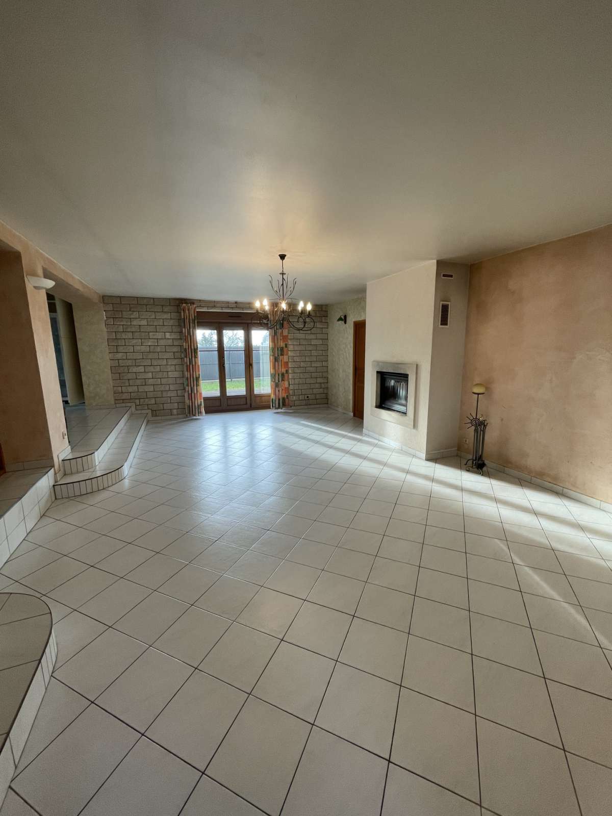 Maison F7 - LIMEY-REMENAUVILLE *