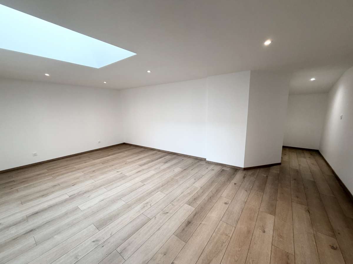 Maison F5 - AUTREVILLE SUR MOSELLE *