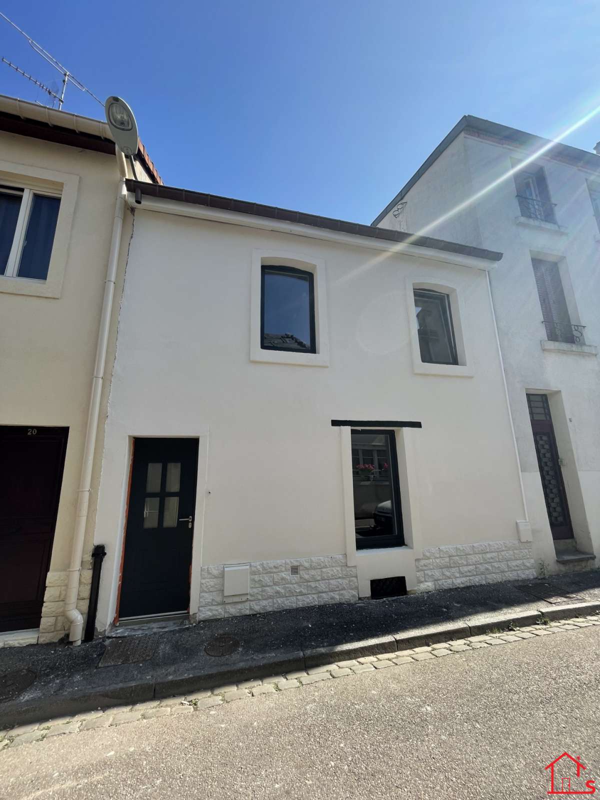 Appartement F2 neuf et meublé NANCY *