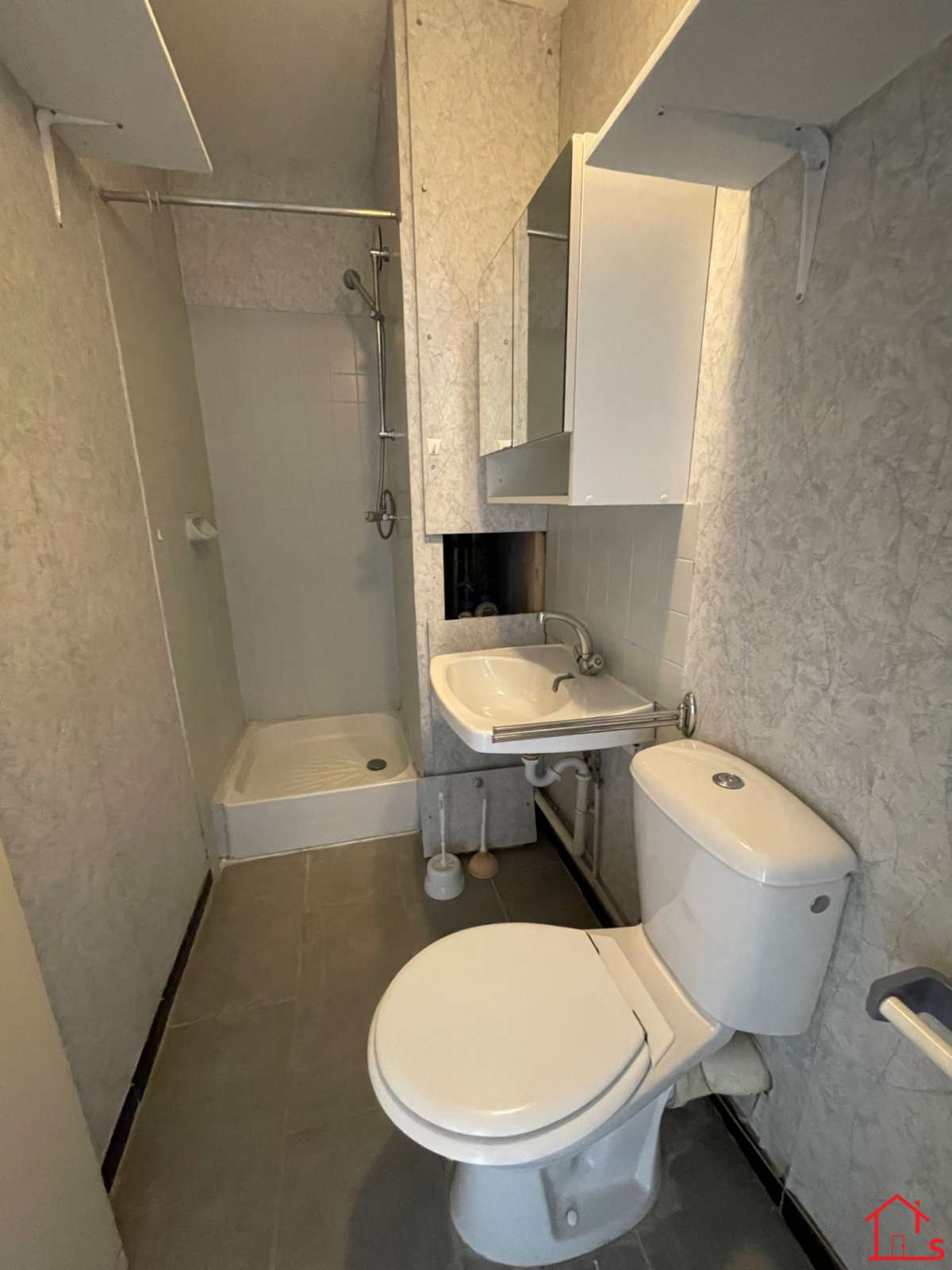 Studio quartier Saurupt avec place de parking NANCY