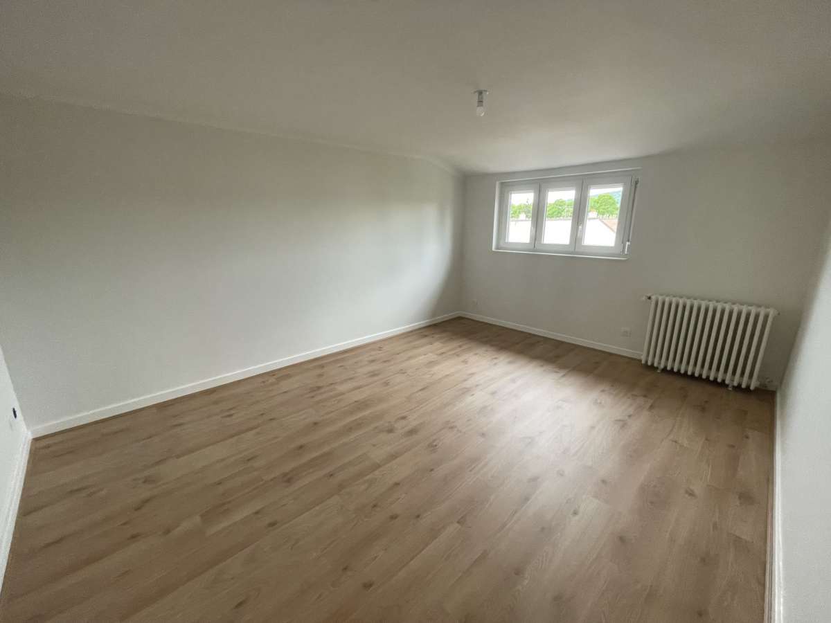 Appartement F2 - PONT A MOUSSON*