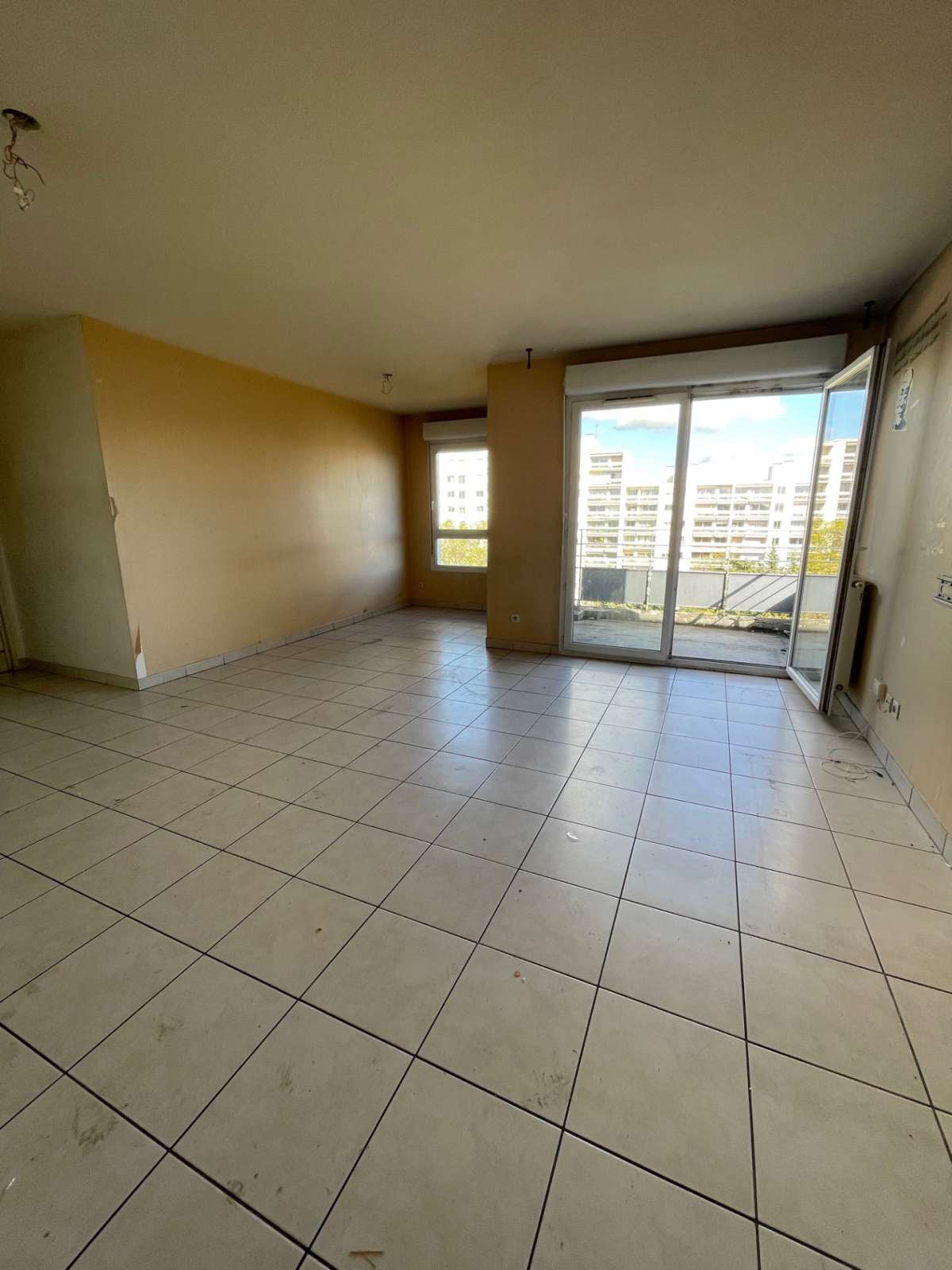 Appartement - LYON 8EME