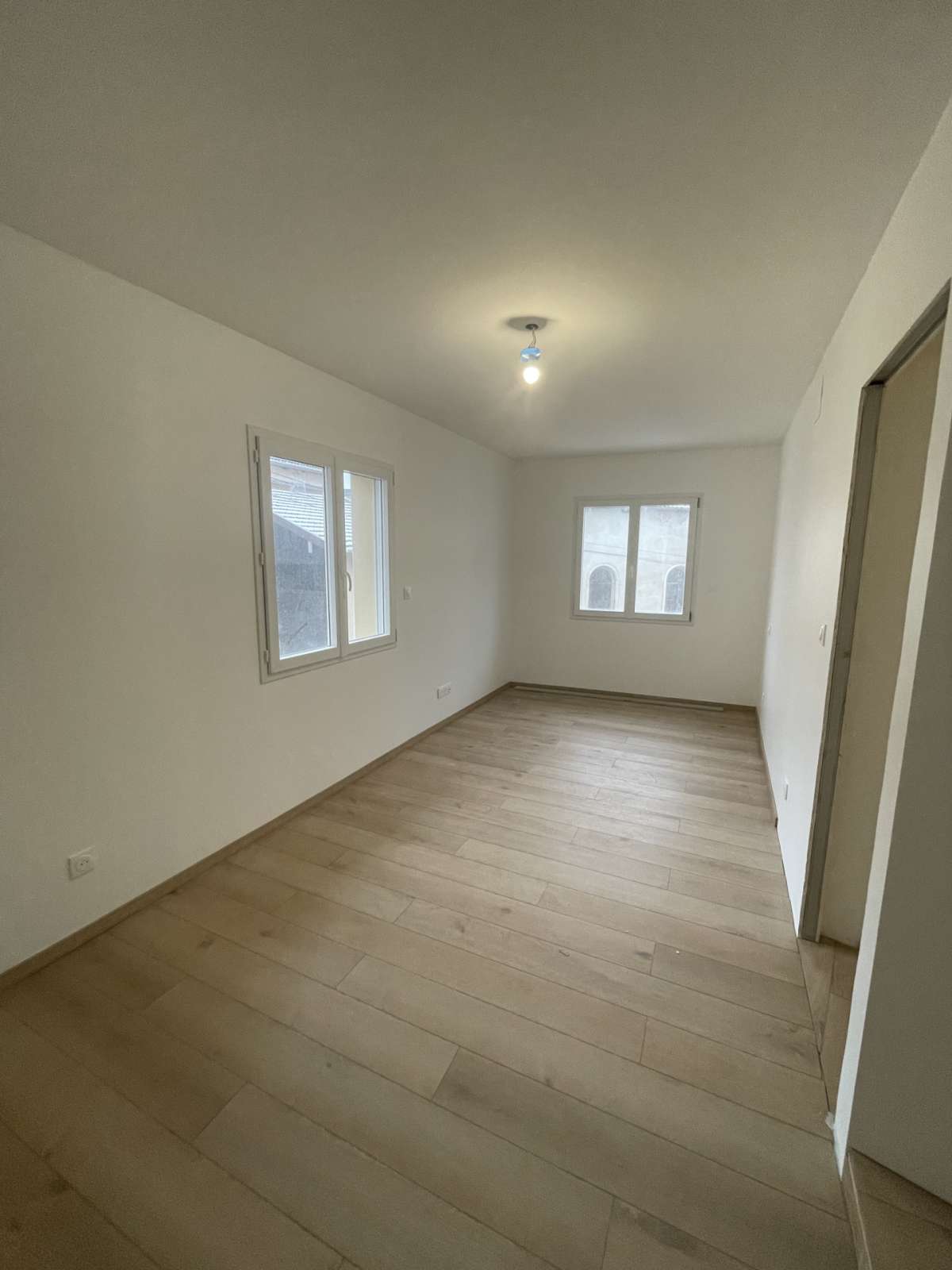 Maison F5 - AUTREVILLE SUR MOSELLE *