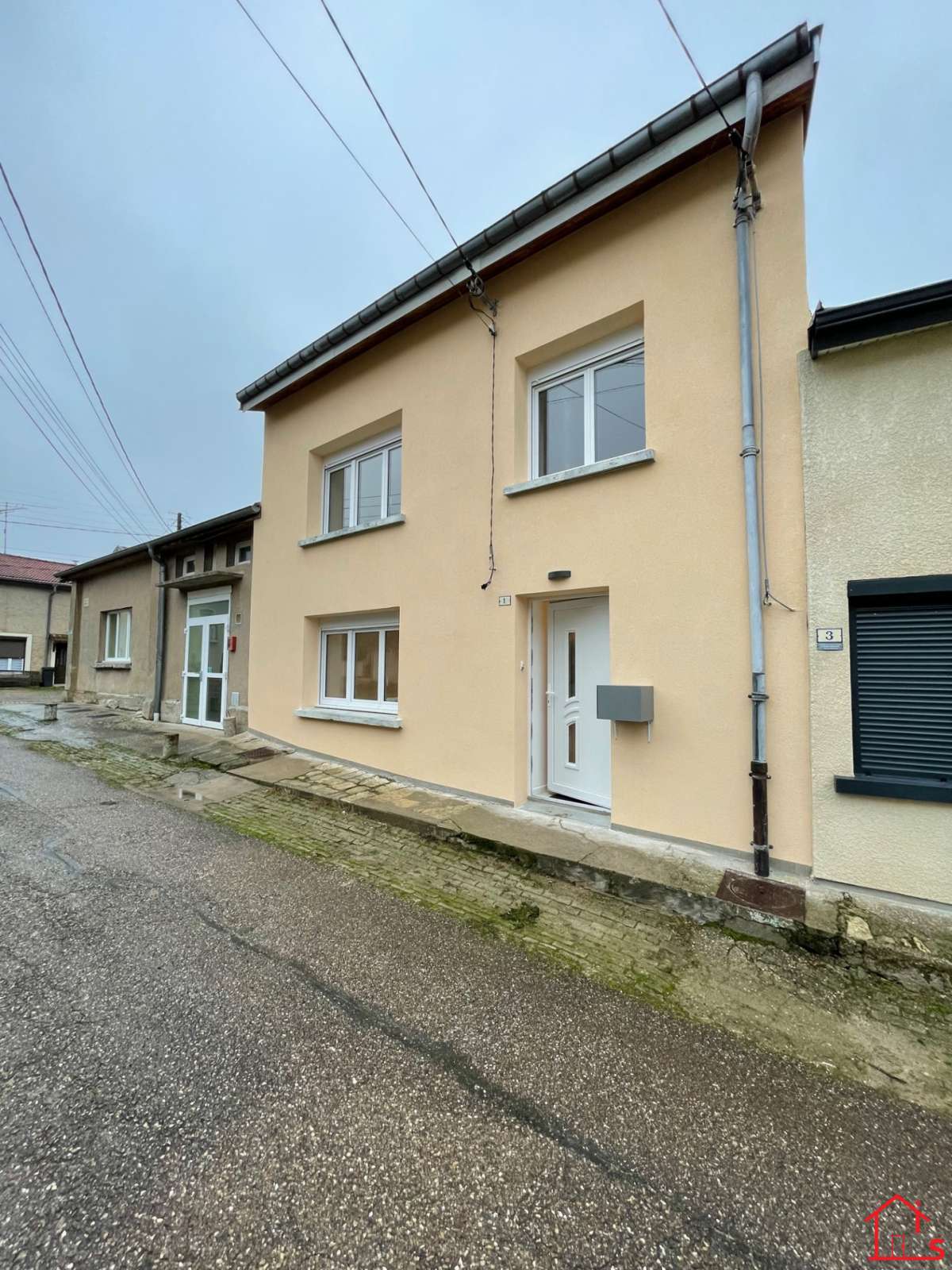 Maison F5 - VILLERS EN HAYE *