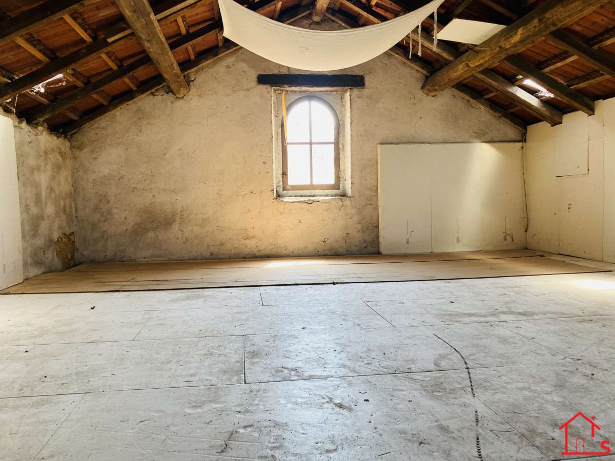 Maison pleine de charme entre Metz et Nancy   Belleville   +1000 m2 de terrain